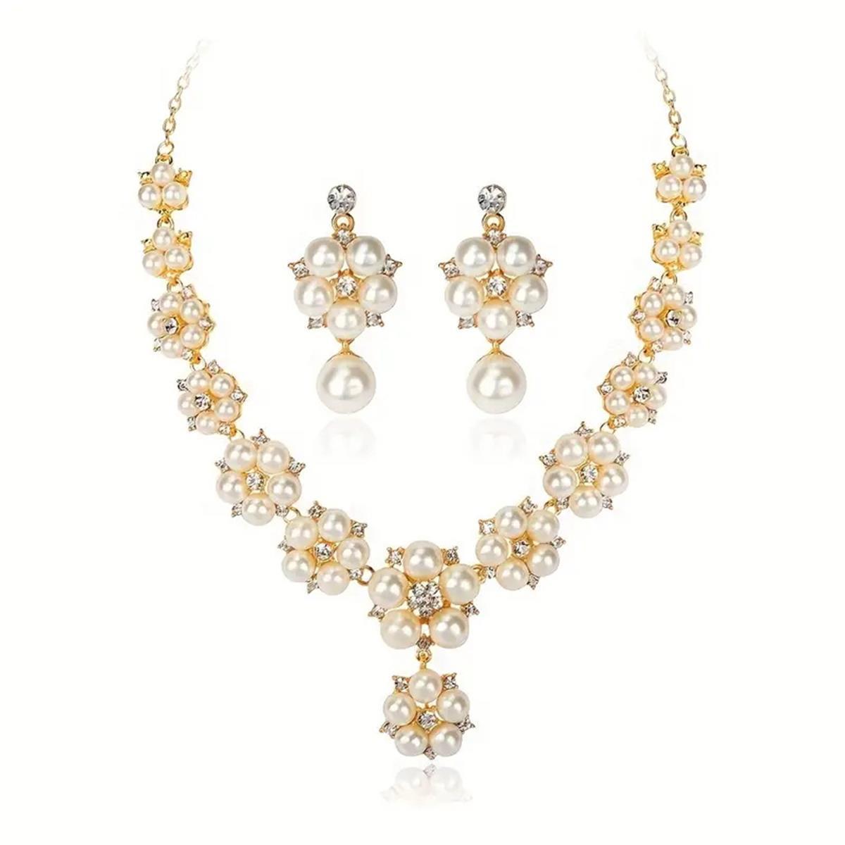 3 PCs Vintage Luxury Short Artificial Pearl Rhinestone Alloy Clavicle Chain Necklace And Earrings Set Jewelry