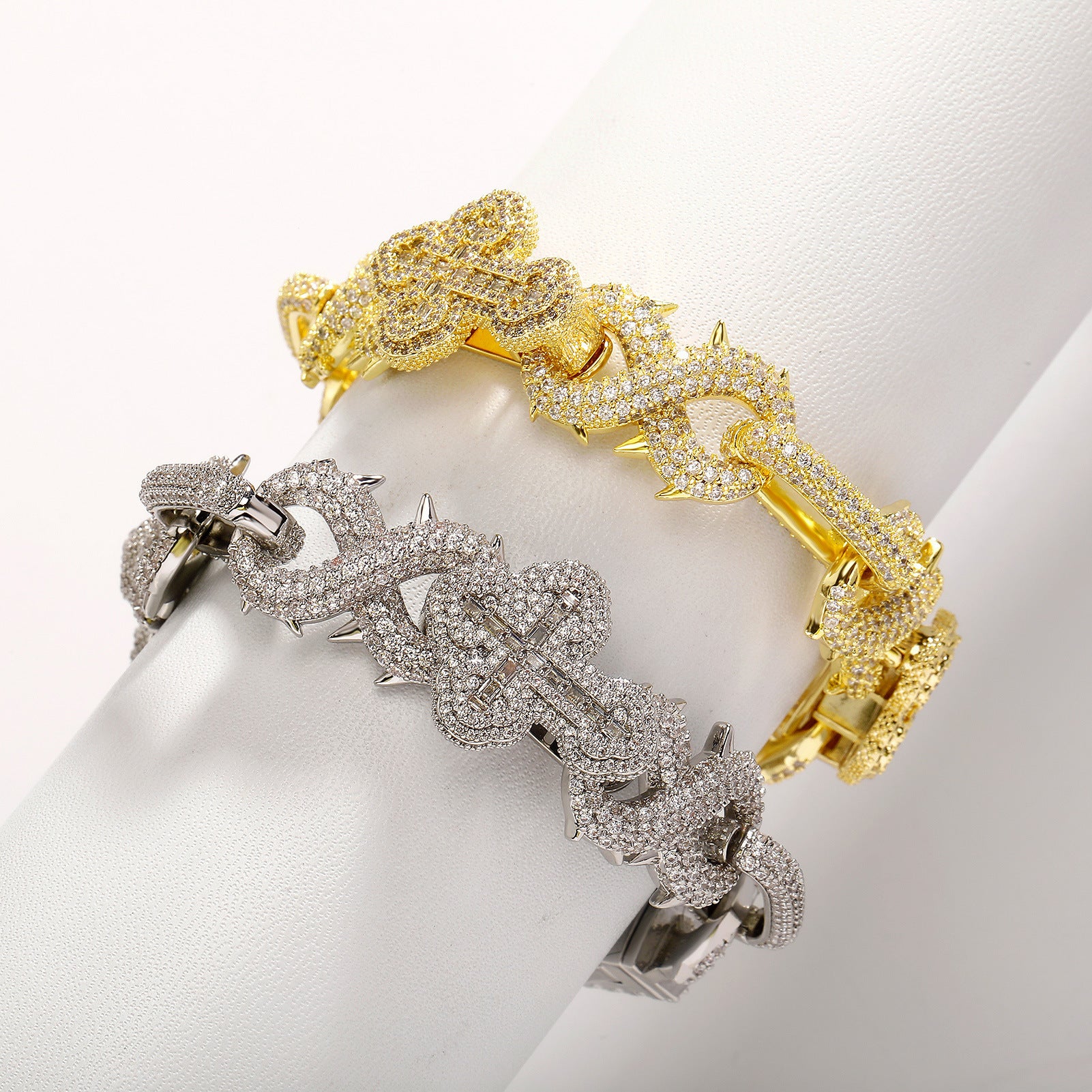 European Hip Hop 8 Words Thorns Cuban Link Chain Full Diamond