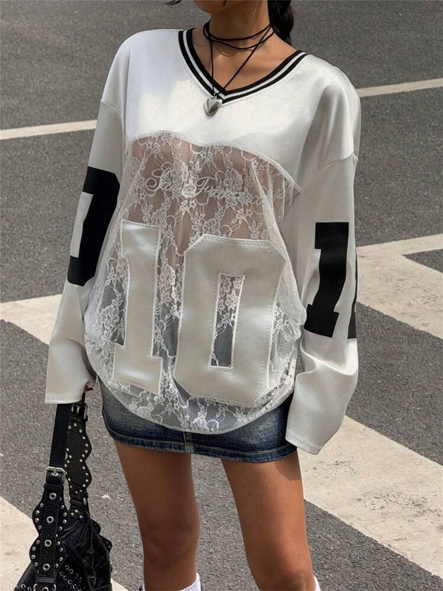 Women's Loose Printed Lace See Through V-neck Sweatshirt