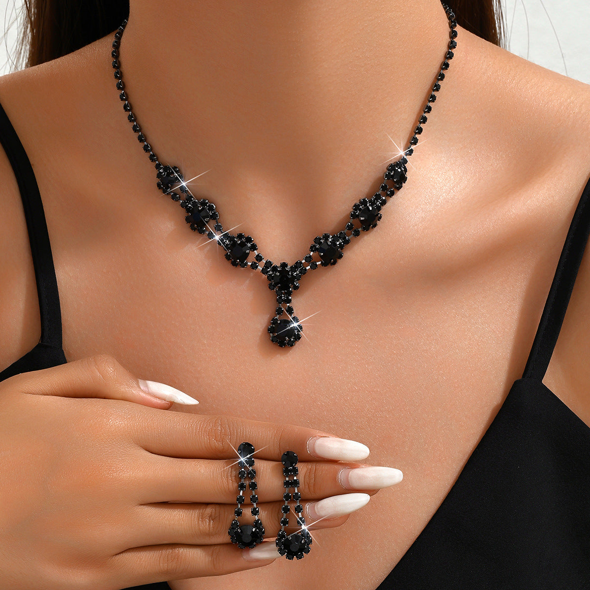 Hot Selling Simple High-grade Rhinestone Crystal Necklace Earrings