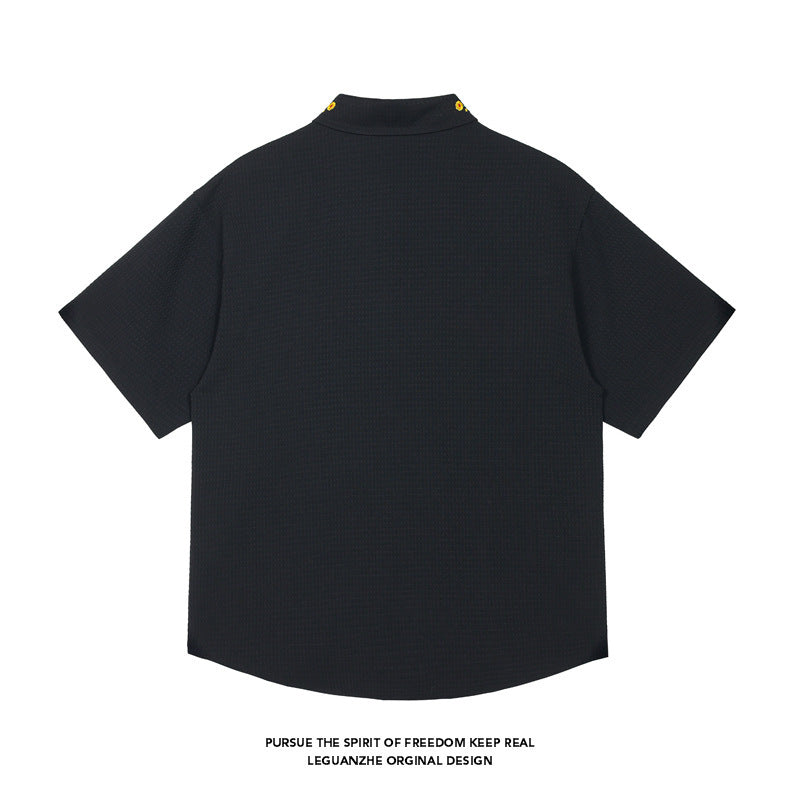 White Background Embroidered Handsome Short Sleeve Shirt